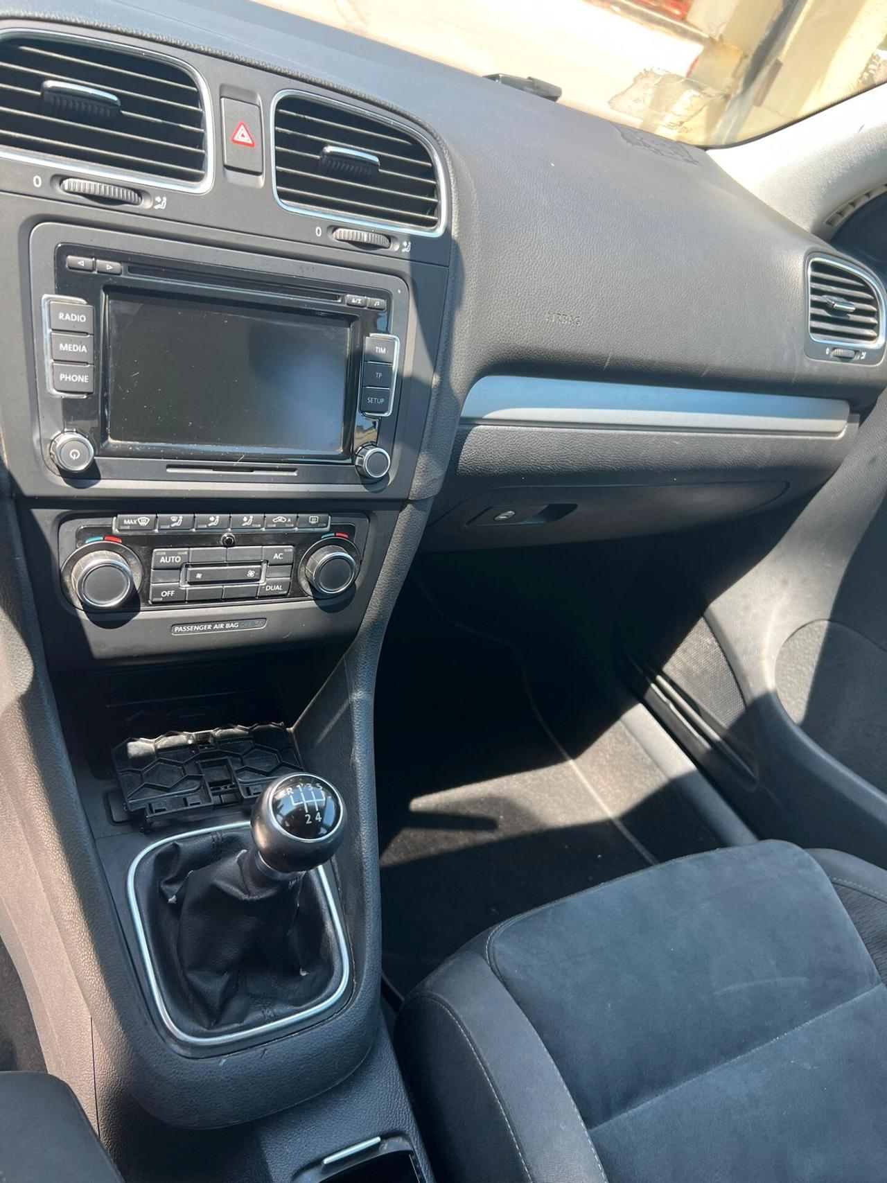 Volkswagen Golf 6 1.6 tdi UNICO PROP FULL OPTIONAL