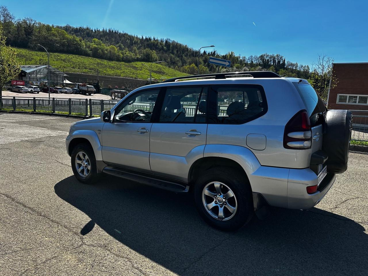 Toyota Land Cruiser 3.0 D-4D 16V cat 5 porte Sol KDJ120