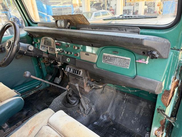 TOYOTA Land Cruiser BJ40