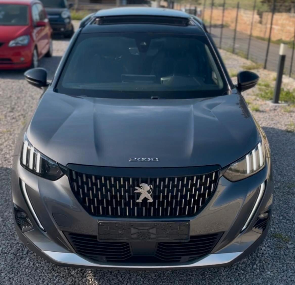 Peugeot 2008 GT 130 EAT8