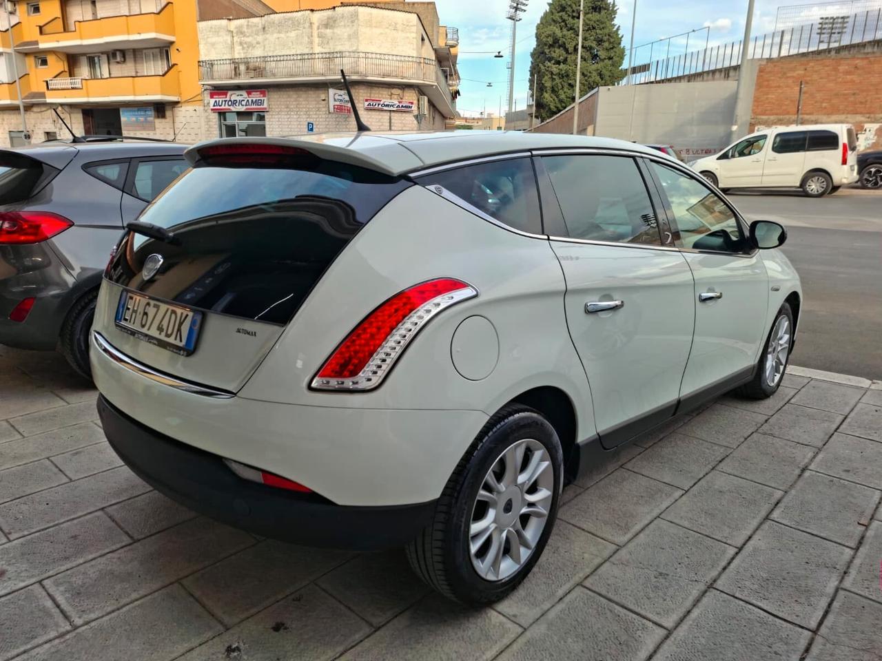 Lancia Delta 1.6 MJT 120cv Silver 2011