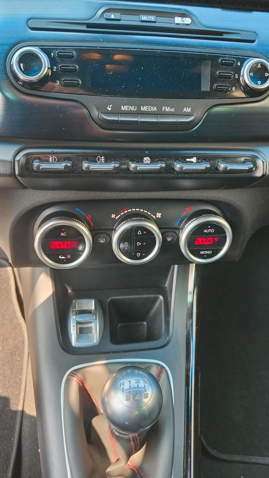 Alfa Romeo Giulietta 1.4 Turbo MultiAir Distinctive