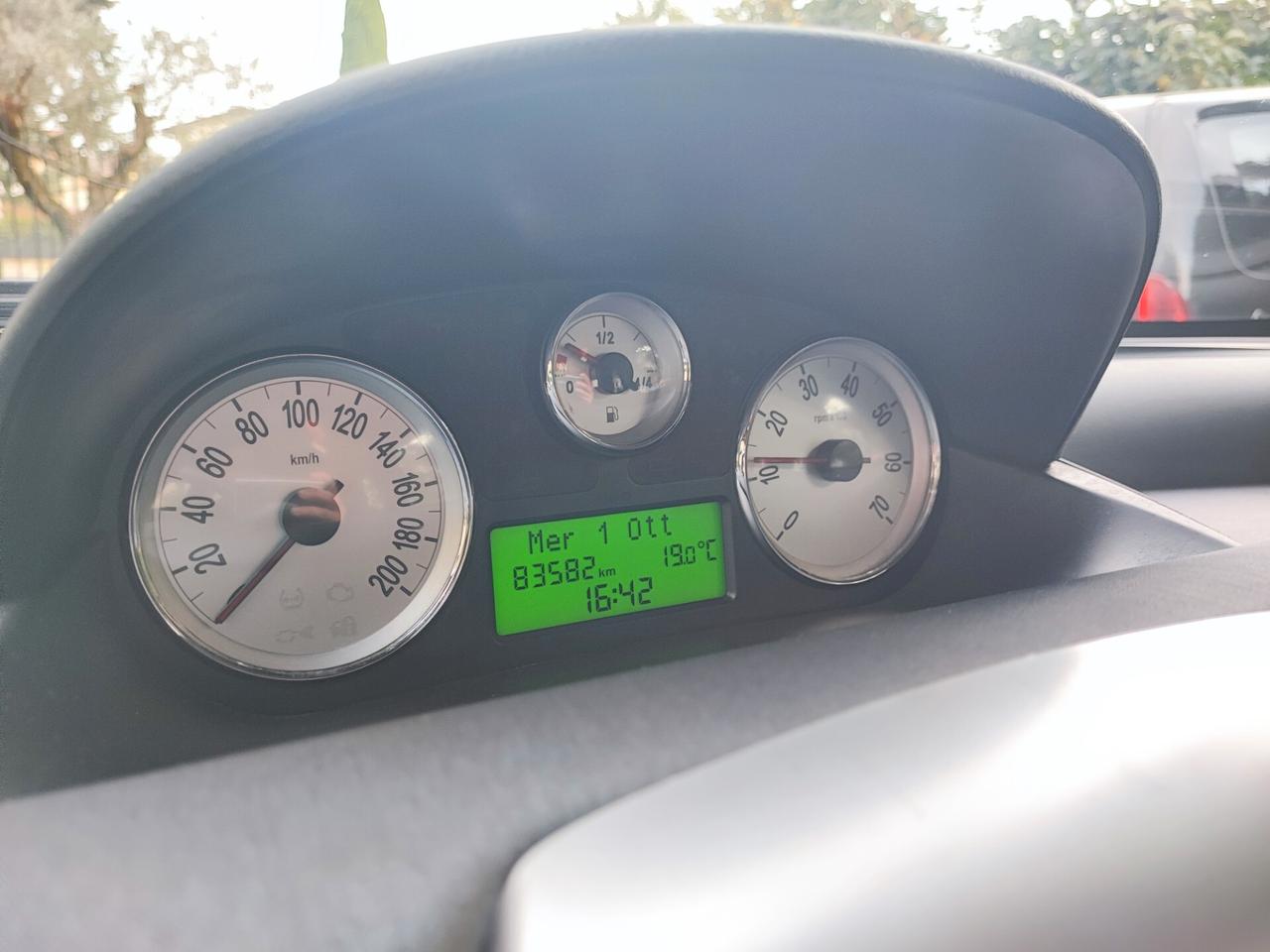 Lancia Ypsilon benzina GPL neopatentati