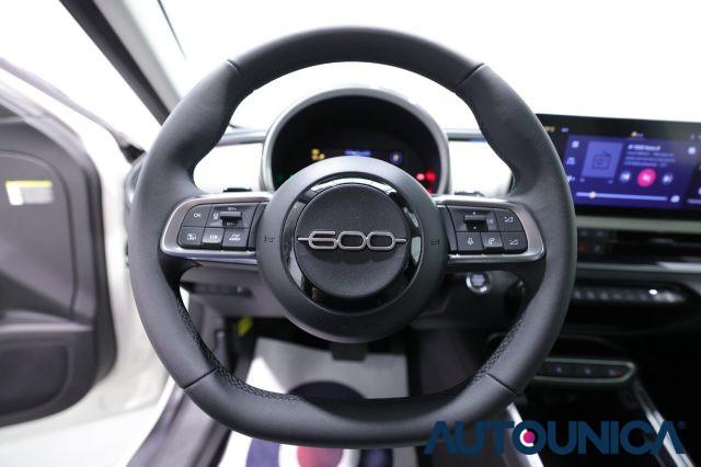 FIAT 600 HYBRID 110 CV DCT MHEV LA PRIMA AUTOMATICA