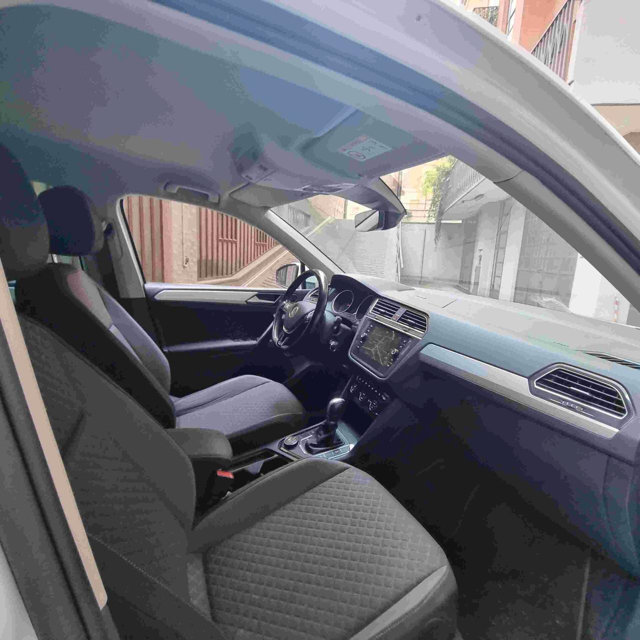 Volkswagen Tiguan 2.0 TDI SCR DSG 4MOTION Business BMT