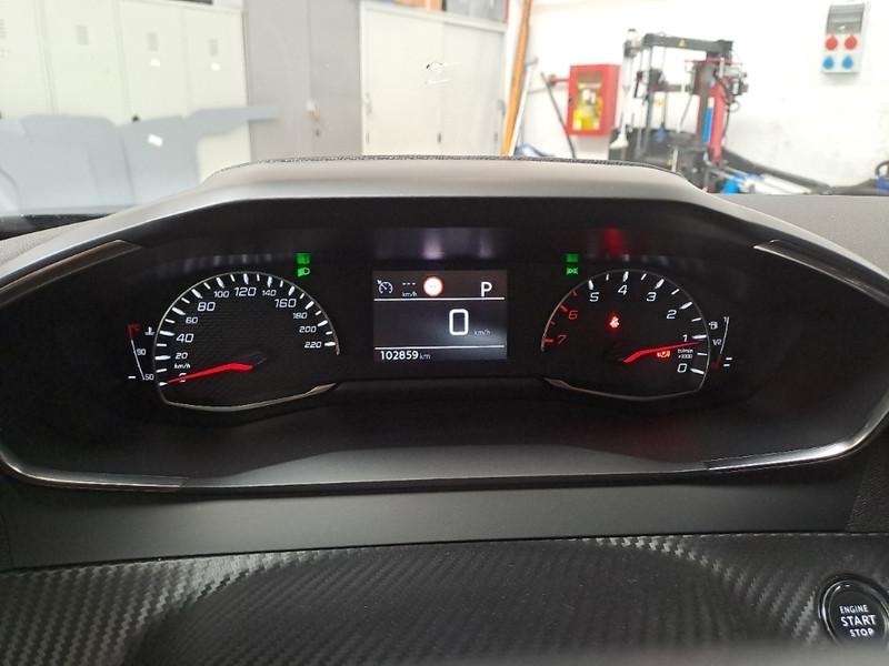 PEUGEOT 2008 BLUEHDI 130 EAT8 ALLURE S/S AUT. CROSSOVER