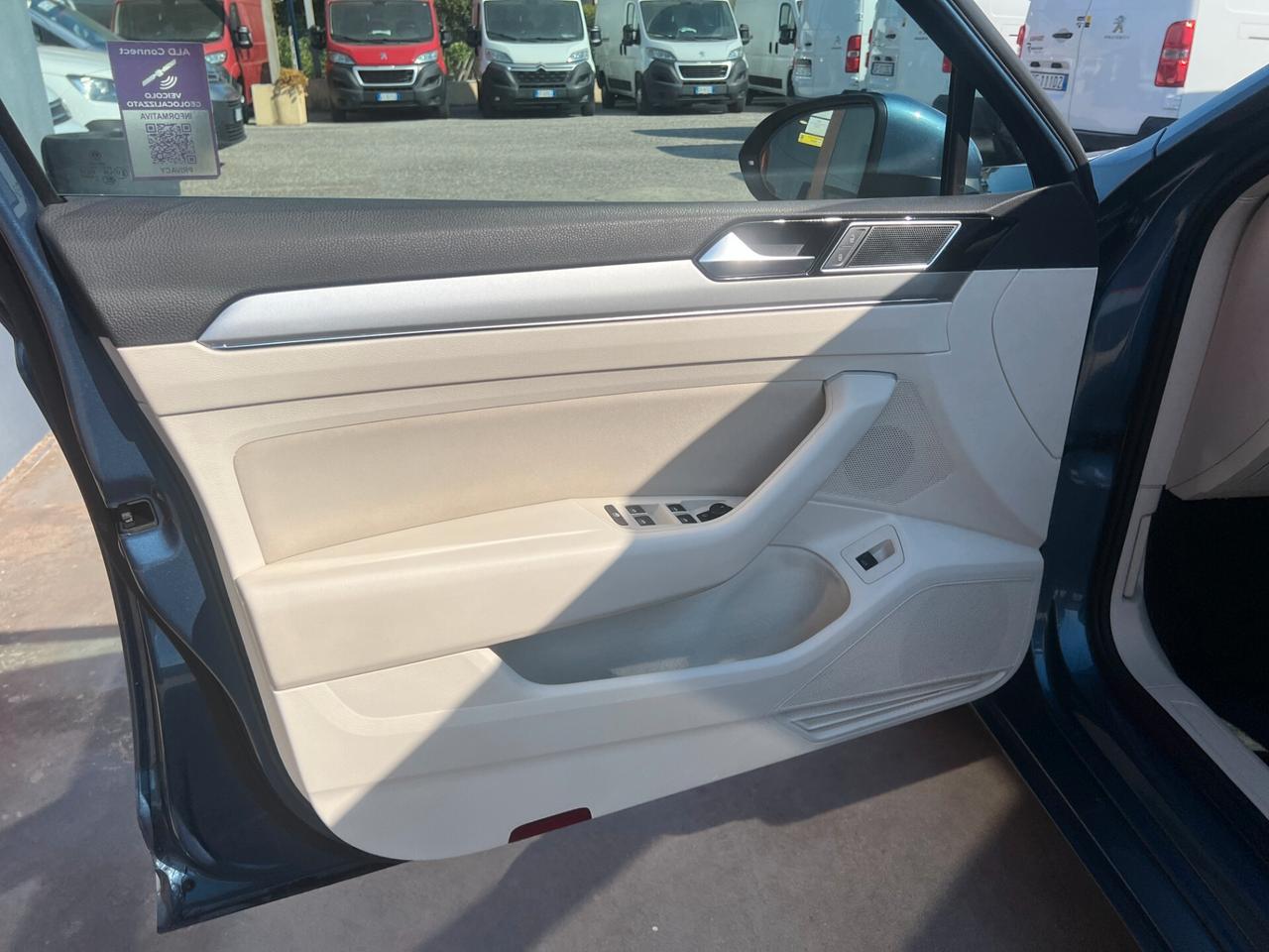Volkswagen Passat station Wagon 1.6 TDI Automatica
