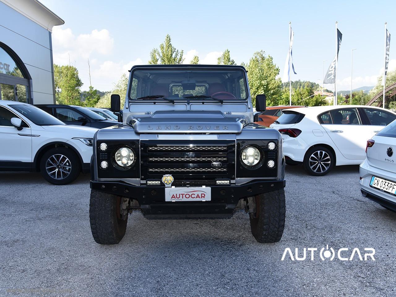 LAND ROVER Defender 110 2.2 TD4 Station Wagon
