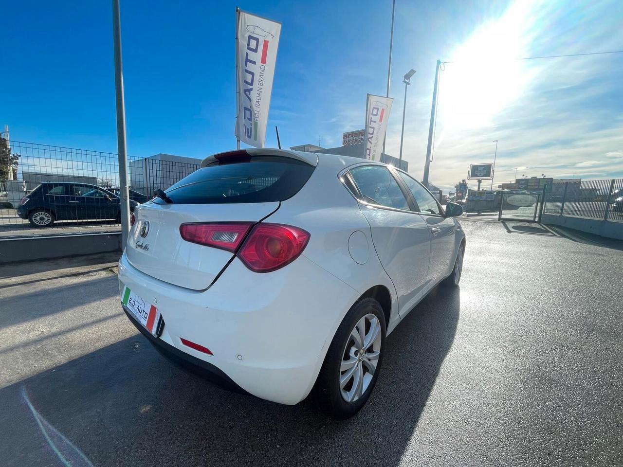 Alfa Romeo Giulietta 1.6 JTDm-2 105 CV Exclusive