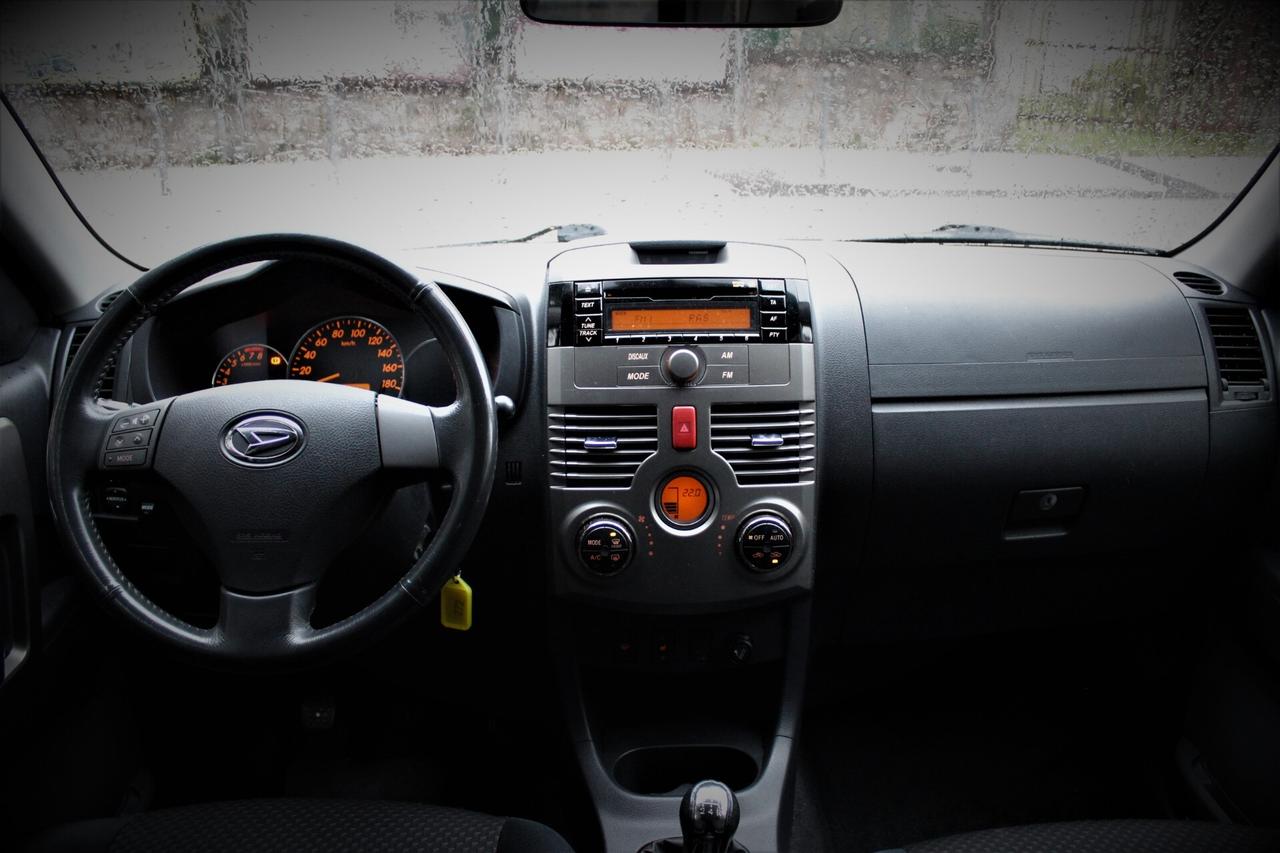 Daihatsu Terios 1.5 4WD Top - Gancio -