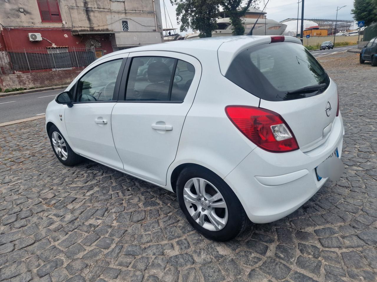Opel Corsa 1.2 5 porte Cosmo GPL