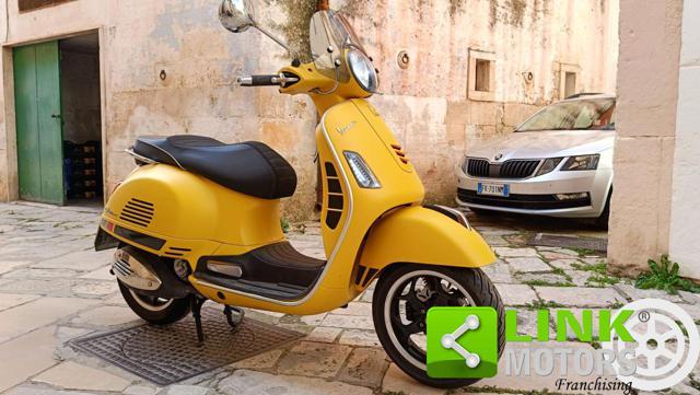 PIAGGIO Vespa GTS 300 Super Sport