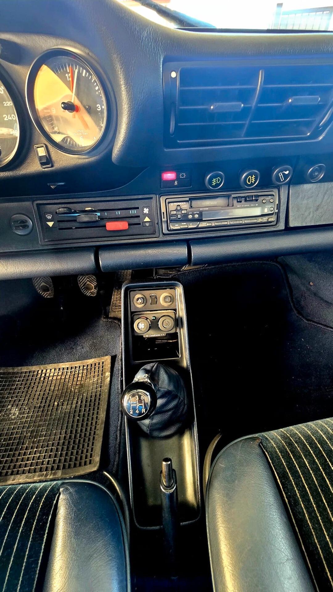 PORSCHE 911 3.2 TARGA 231cv MOD.930 SERIE G cambio 915