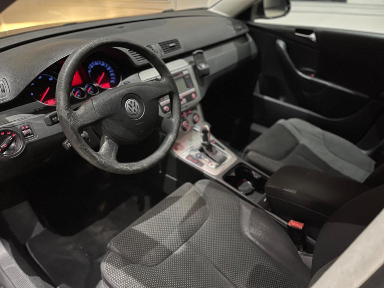 Volkswagen Passat 2.0TDI DSG Highline LEGGI BENE