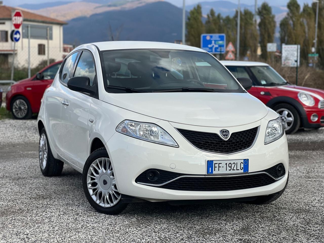 Lancia Ypsilon 1.2 34 Mila Km CERTIFICATI