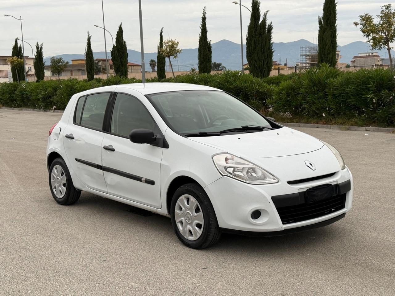 Renault Clio 1.2 Benzina 12 MESI DI GARANZIA