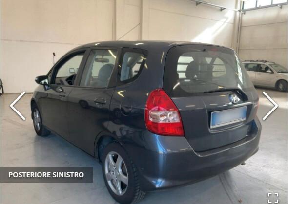 Honda Jazz 1.4 i-DSi 5p. Glam 7 Speed CVT