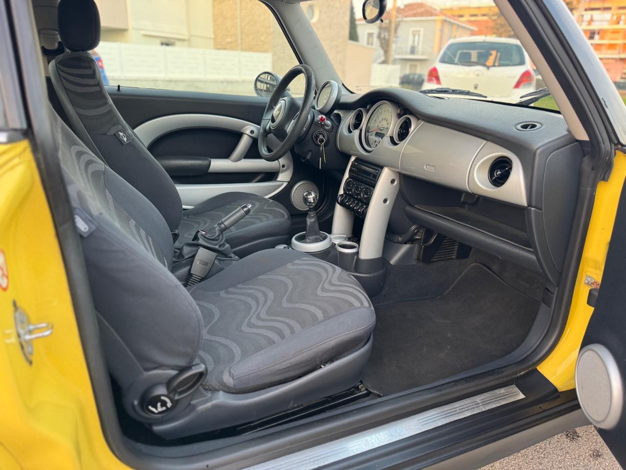 Mini 1.6 16V One de luxe