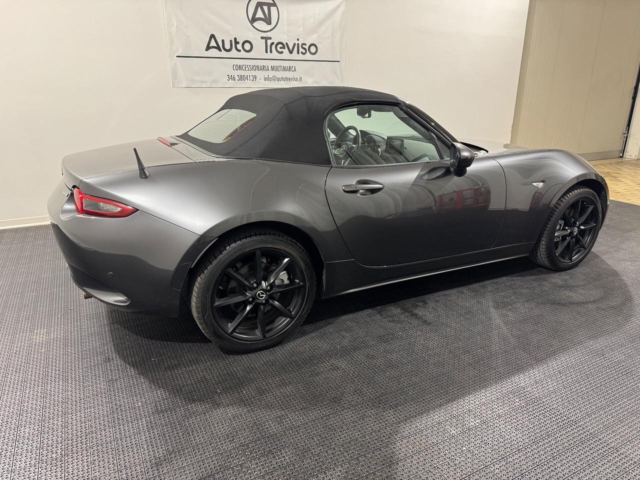 Mazda MX-5 2.0L Skyactiv-G Sport RECARO!!