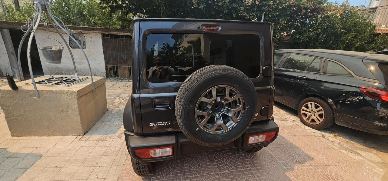 Suzuki Jimny 1.5 102 CV 5 PORTE PRONTA CONSEGNA