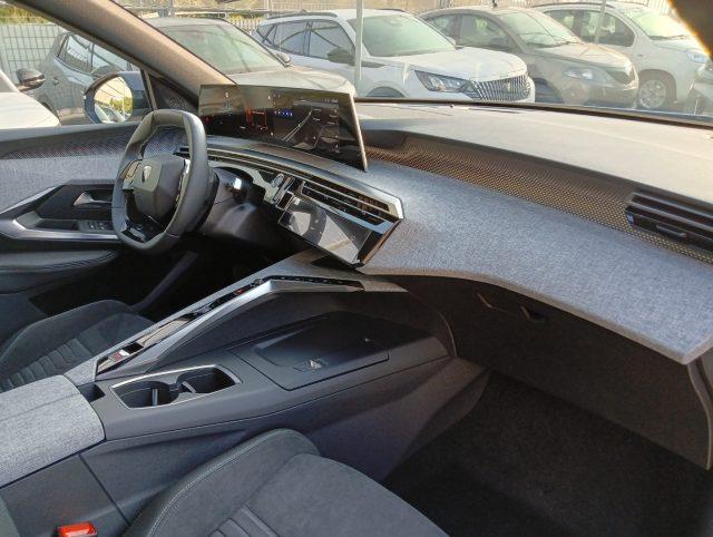 PEUGEOT 5008 Hybrid 145 e-DCS6 GT