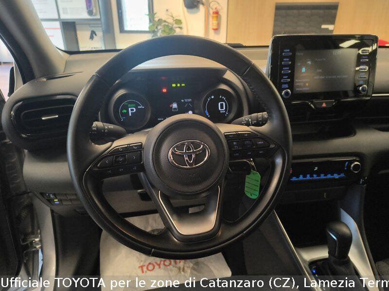 Toyota Yaris Hybrid Trend MY22