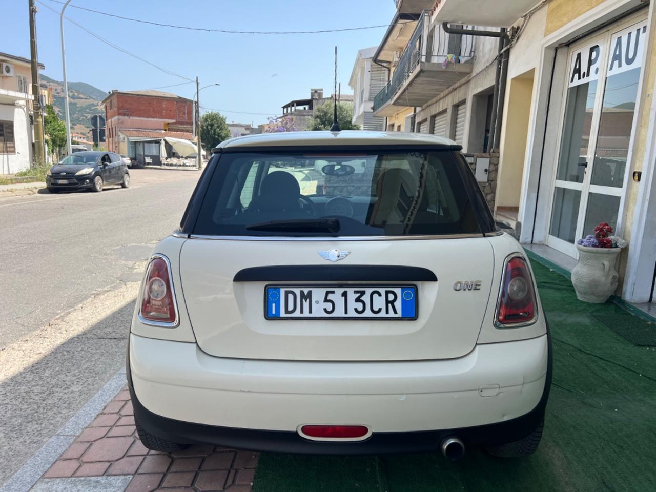 Mini Mini 1.4 16V One Chili