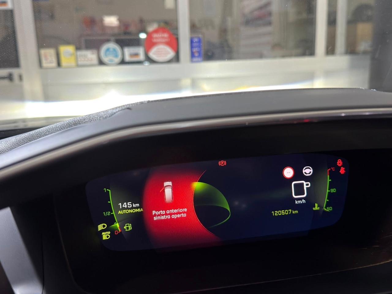 Peugeot 2008 BlueHDi 130 S&S EAT8 GT