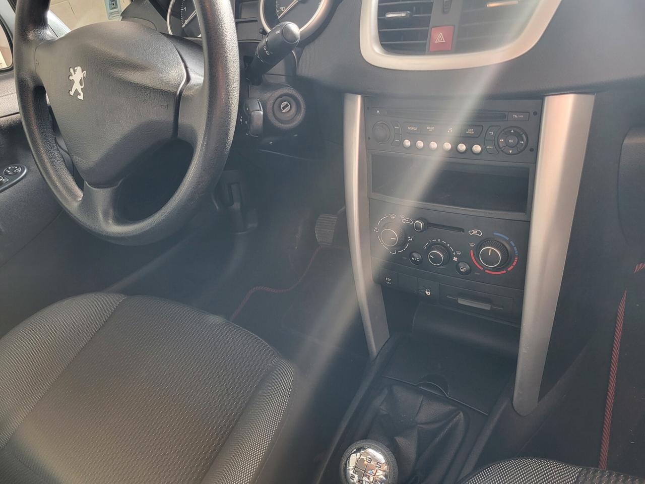 Peugeot 207 Plus 1.4 8V 75CV 5p. ECO GPL