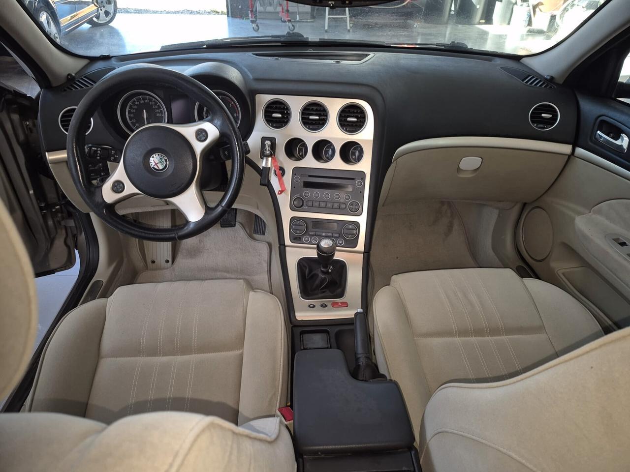 Alfa Romeo 159 2.0 JTDm Distinctive