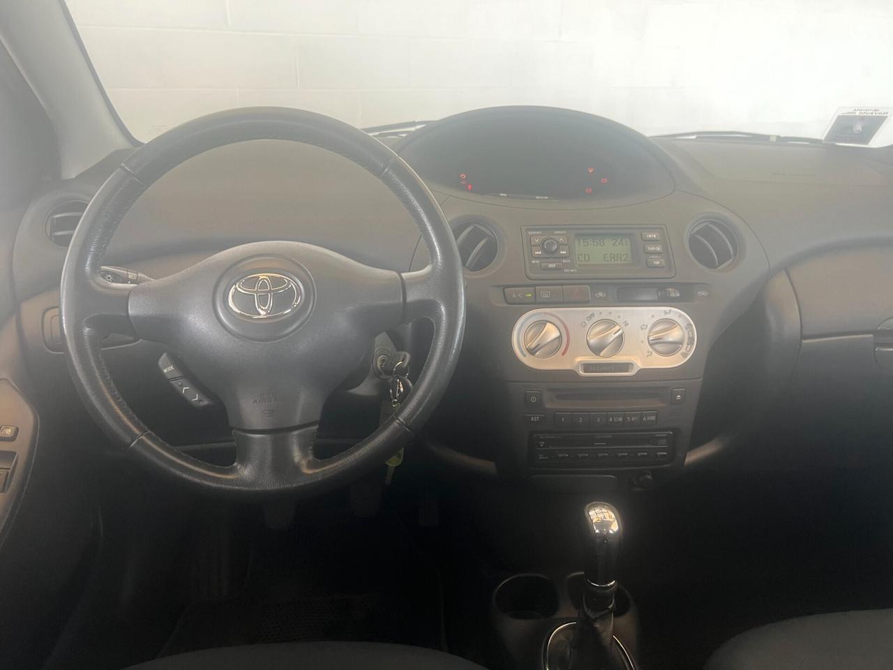 Toyota Yaris 1.4 tdi D-4D cat 5 porte Sol UNICA PROPRIETARIA KM 104.281