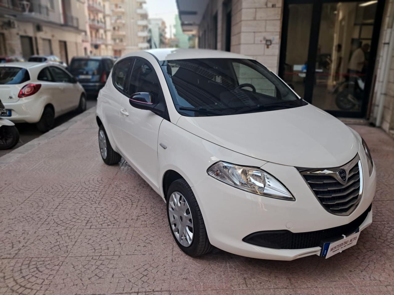 LANCIA YPSILON METANO-NEOPATENTATI-Euro5650-
