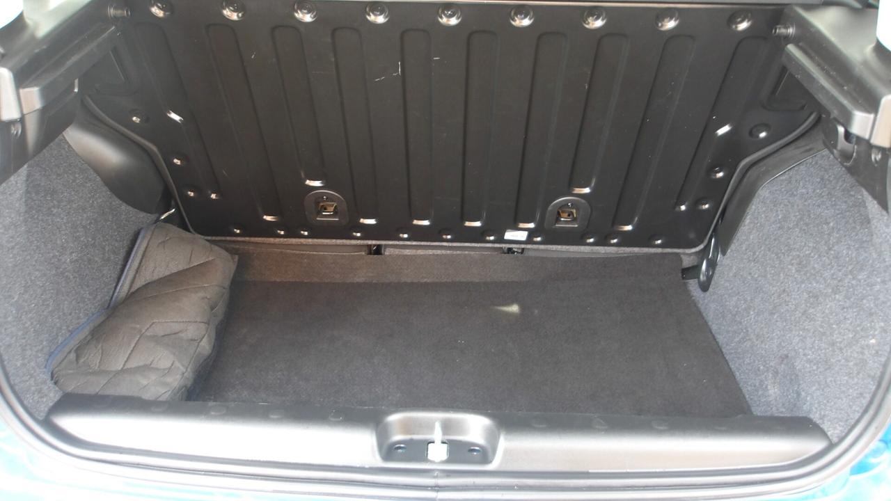 FIAT PANDA 0.9 HYBRID CROSS-KM 14.000-PREZZO PROMO!