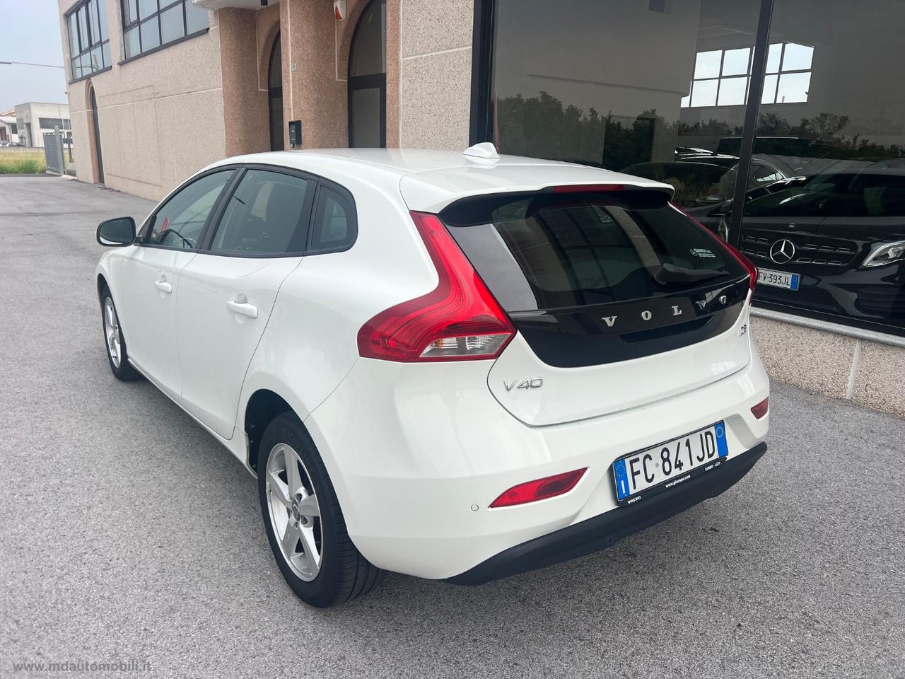 VOLVO V40 D2 eco Momentum SOLO KM.90000