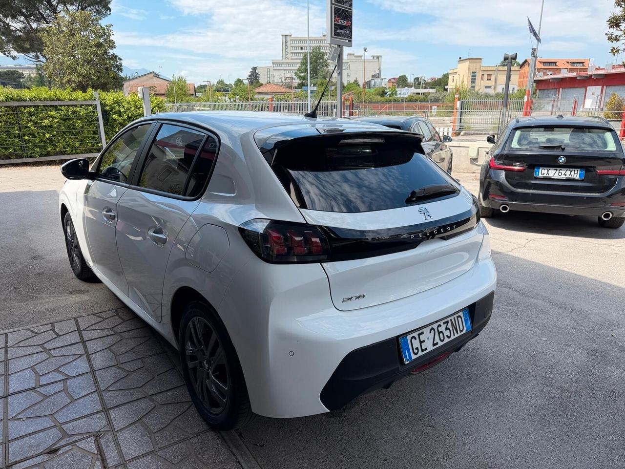 Peugeot 208 PureTech 100 Stop&Start 5 porte Allure