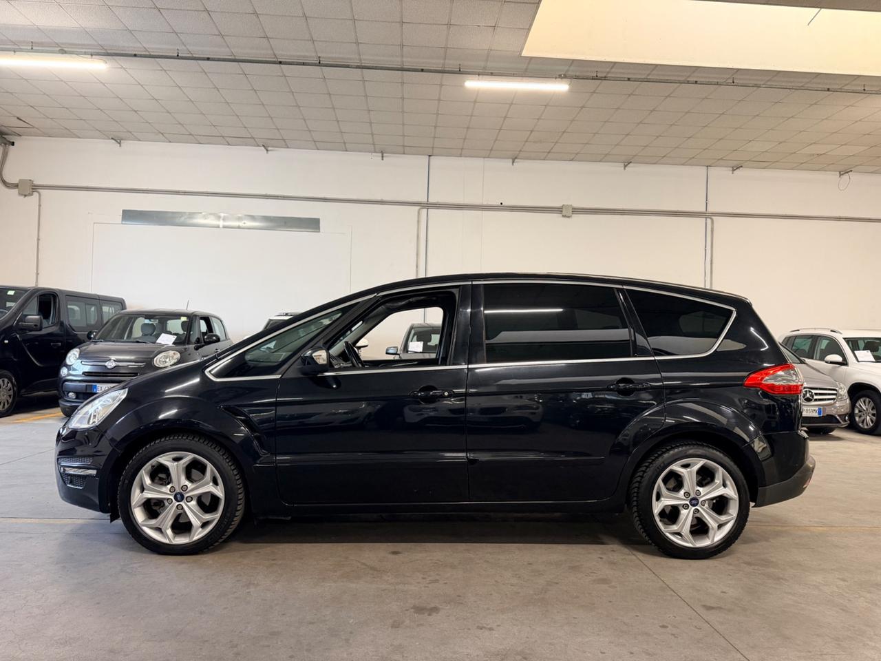 Ford S-Max 2.0 TDCi 140CV Powershift 7 posti Business Nav