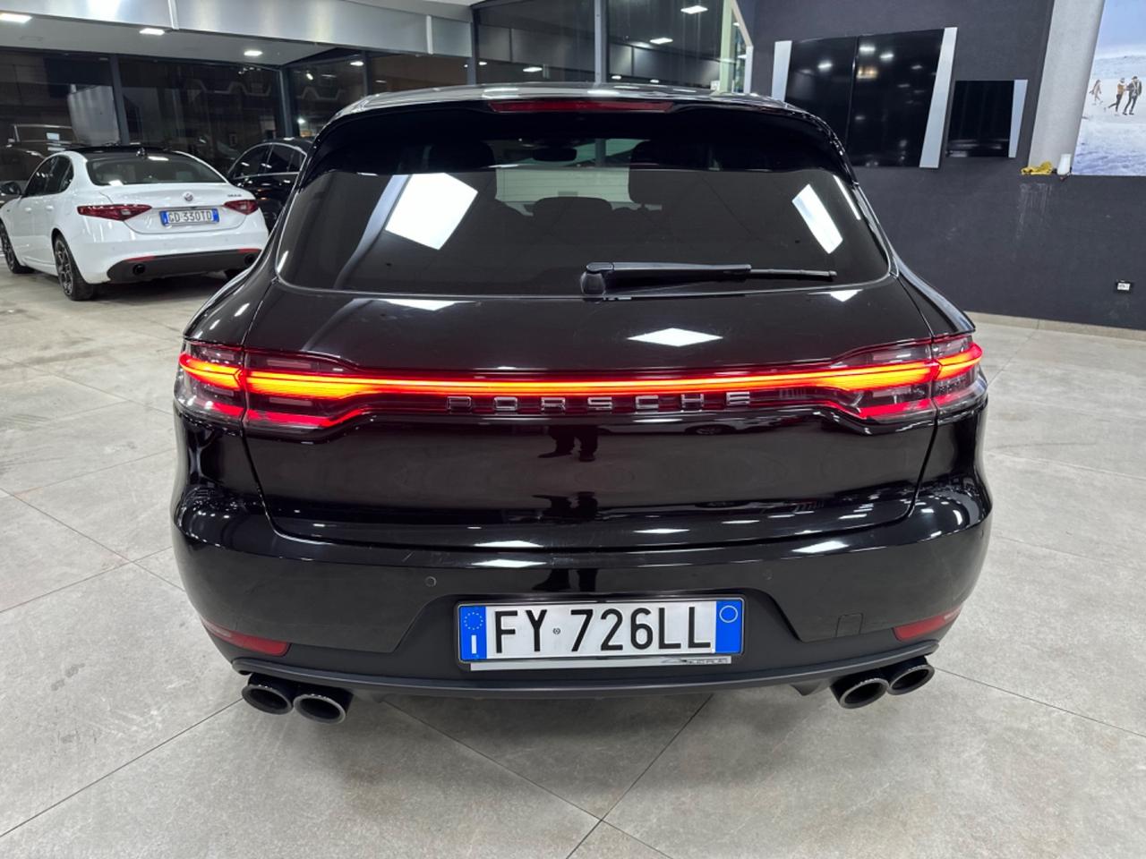 Porsche Macan 2.0 245 cv PDK Gancio traino 2020