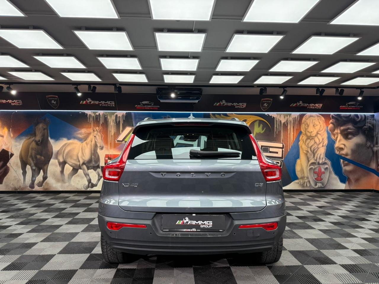 Volvo XC40 D3 AWD Geartronic R-DESING (137)