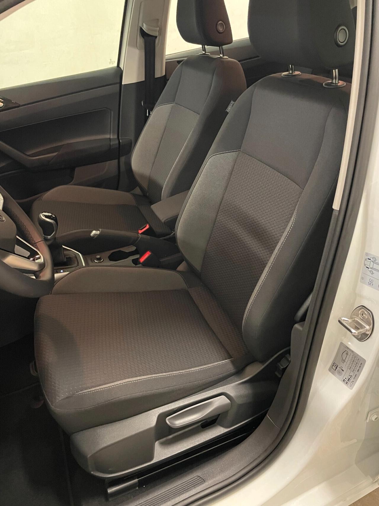 Volkswagen Polo 1.0 TSI 95 CV Life 500 km! Neopatentati