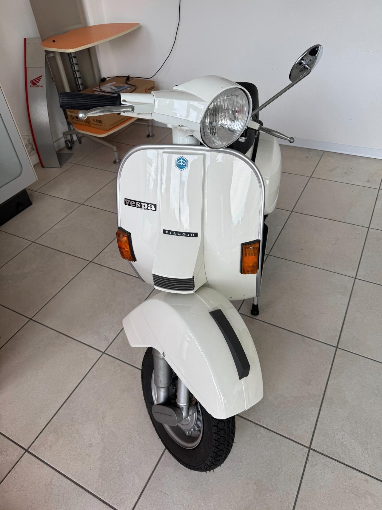 Piaggio Vespa P 125 X ARCOBALENO