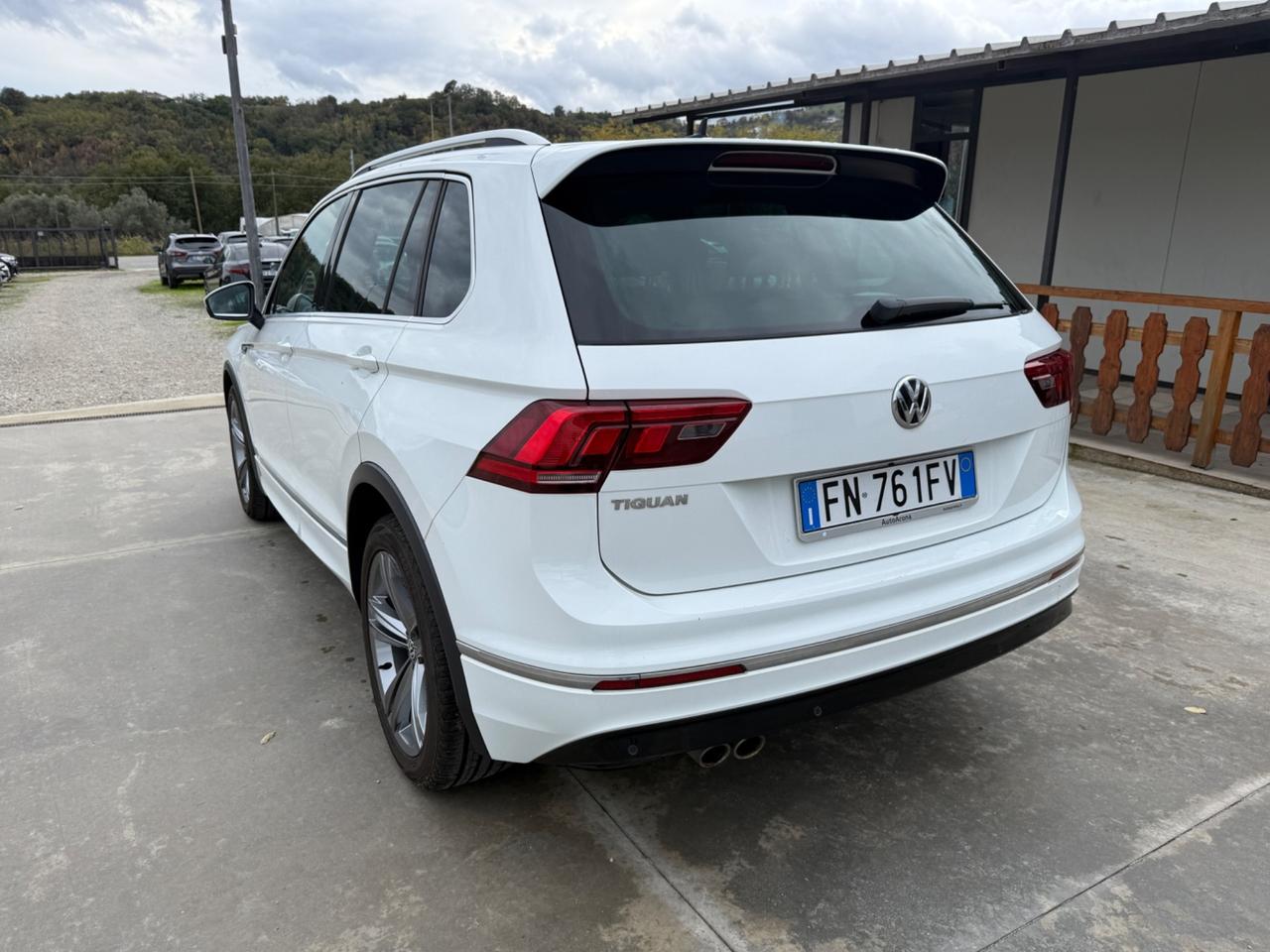 Volkswagen Tiguan 1.6 TDI 116cv R LINE
