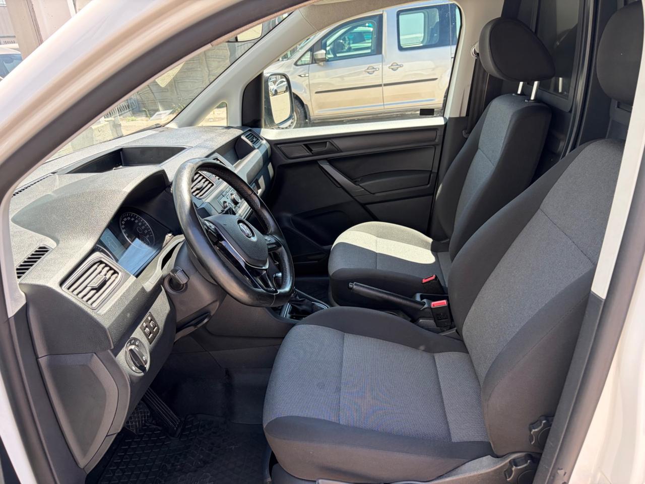 Volkswagen Caddy 1.4 TGI Highline Maxi