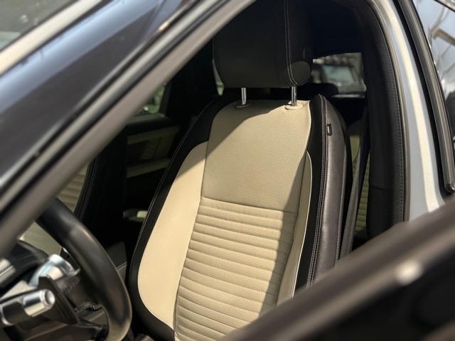 LAND ROVER Discovery Sport 2.0D I4-L.Flw 150 CV AWD Auto R-Dynamic SE