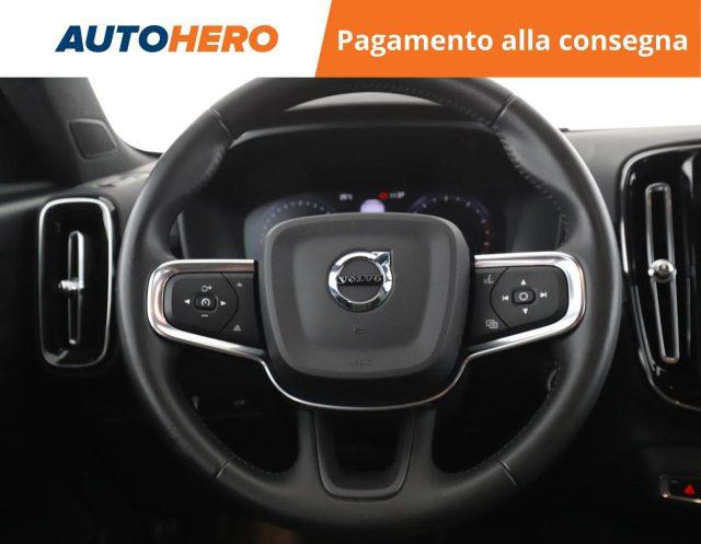 VOLVO XC40 T3 Geartronic Momentum Pro