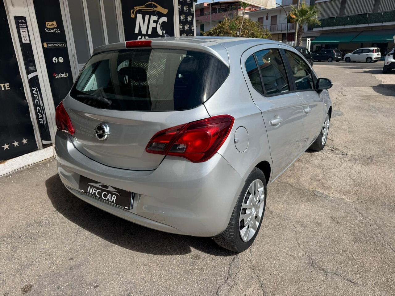 Opel Corsa 1.4 90CV GPL Tech 5 porte Cosmo