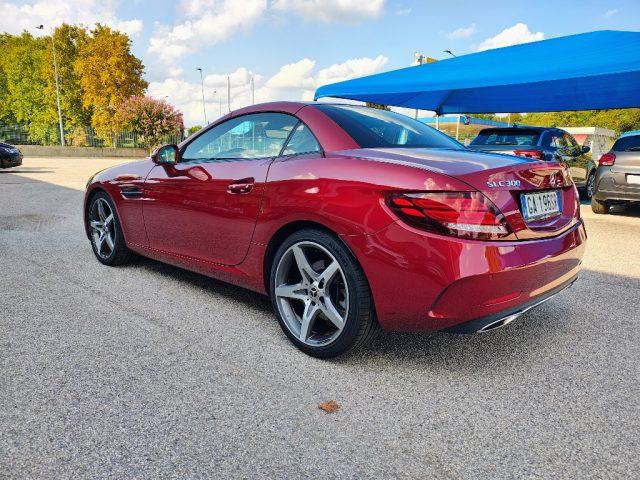 MERCEDES-BENZ SLC 300 Premium