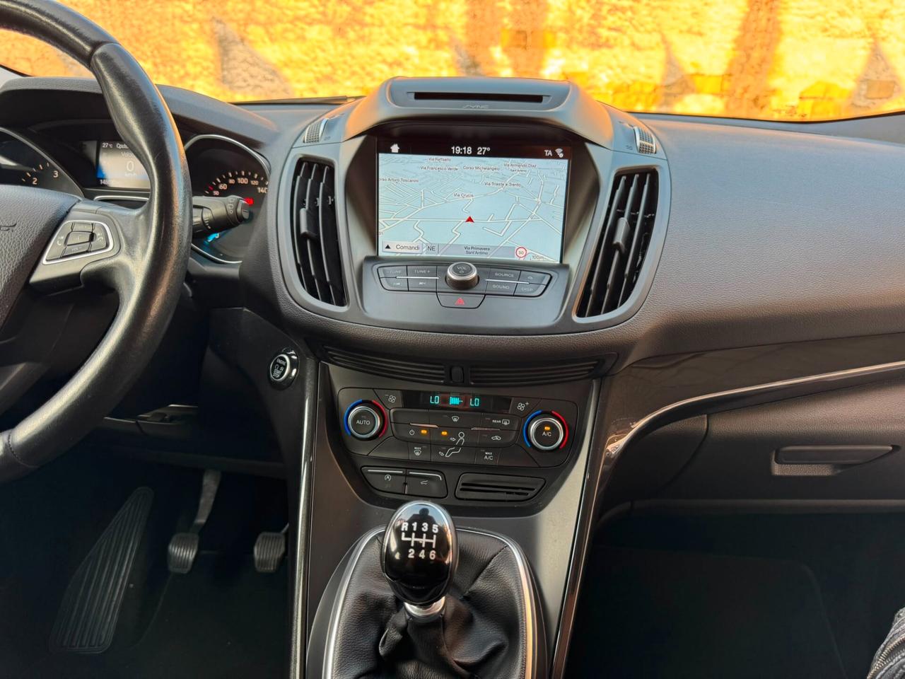 FORD KUGA 1.5 TDCI 120CV TITANIUM 2017
