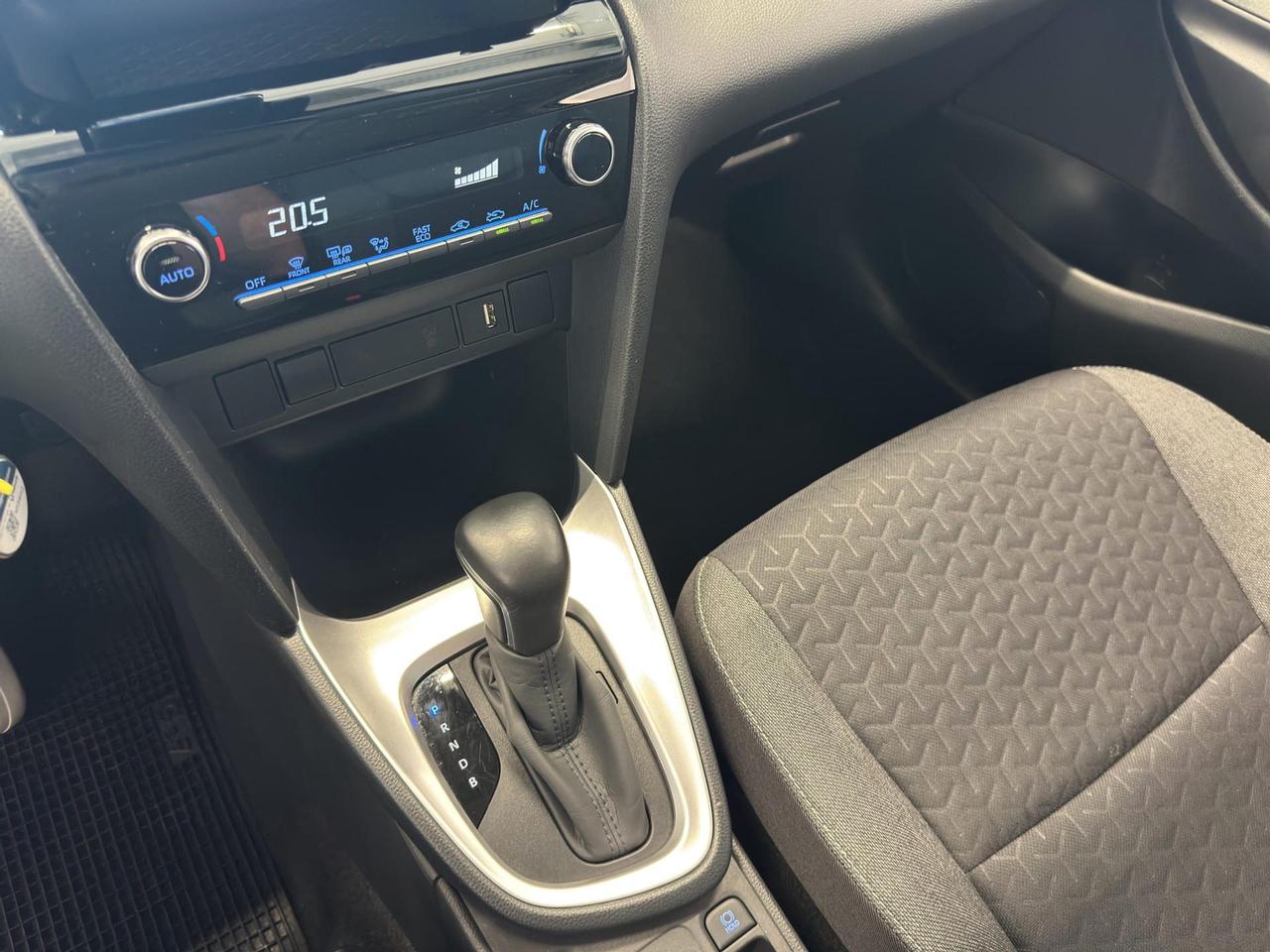 Toyota Yaris Cross 1.5h Active fwd 116cv e-cvt