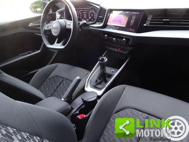 AUDI A1 SPB 40 TFSI S tronic Identity Black S Line