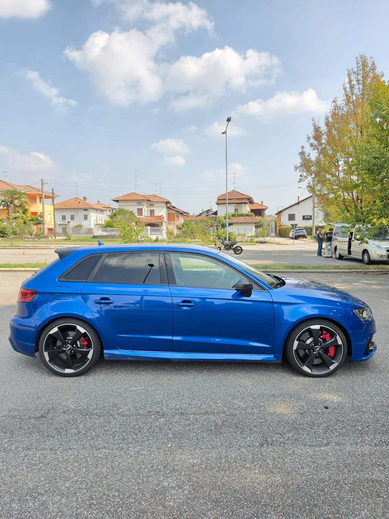 Audi RS3 TFSI quattro S tronic